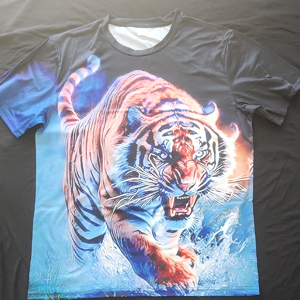 Tiger Graphic T-Shirt‎